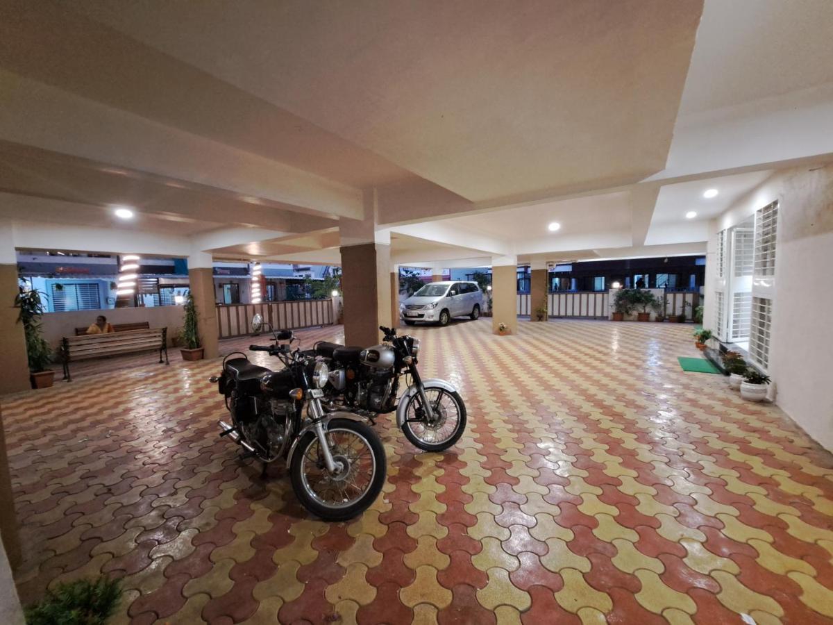 Bouquet Residency Ξενοδοχείο Nashik Εξωτερικό φωτογραφία